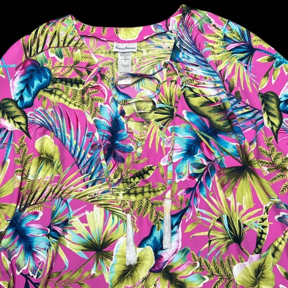 Tommy Bahama Kauai Grand Villa V-Neck Short Sleeve Tee - Picture 6 of 8